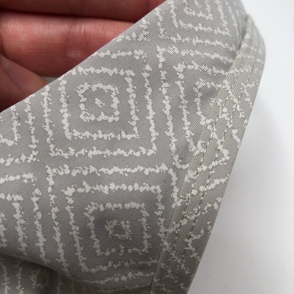 RUNNING Bare Light Grey Geometric Diamond Racerback Active Sports Bra SIZE XS - Picture 6 of 10